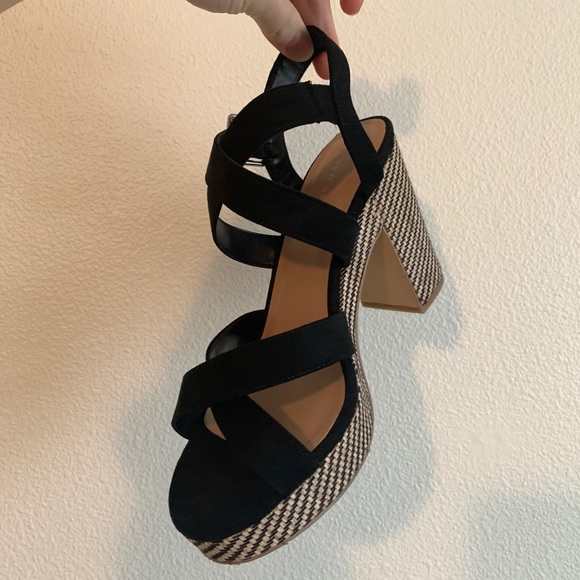 platform heels - Picture 3 of 5